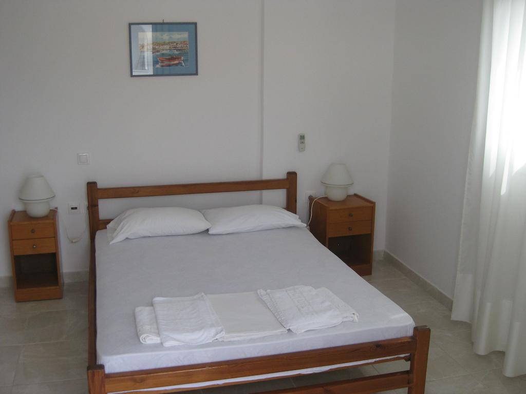 Maravelias House Hotel Archangelos  Kamer foto
